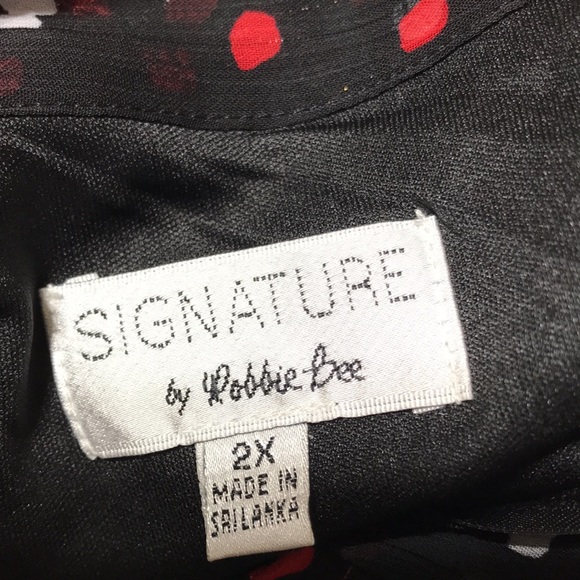 Signature by Robbie Bee fully lined long sleeve dress with v neckline. NWOT - Picture 8 of 8